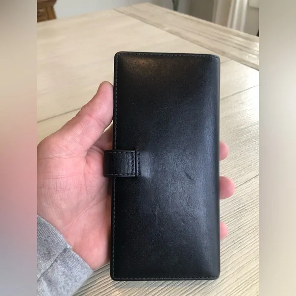 Vintage Coach Black Leather Slim Bi-Fold Wallet in Excellent Used Condition - Picture 2 of 7